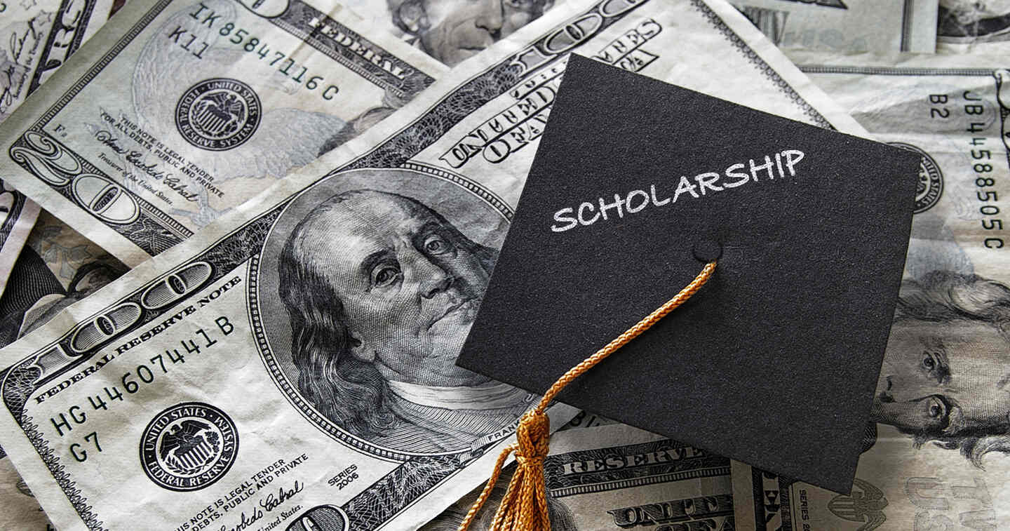 Scholarships and Financial Aid Options MBA in australia